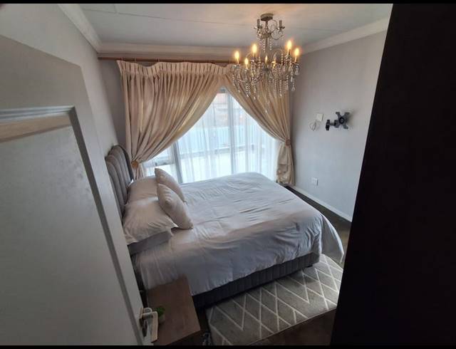 2 BEDROOM TOWNHOUSE FOR SALE IN GLENANDA